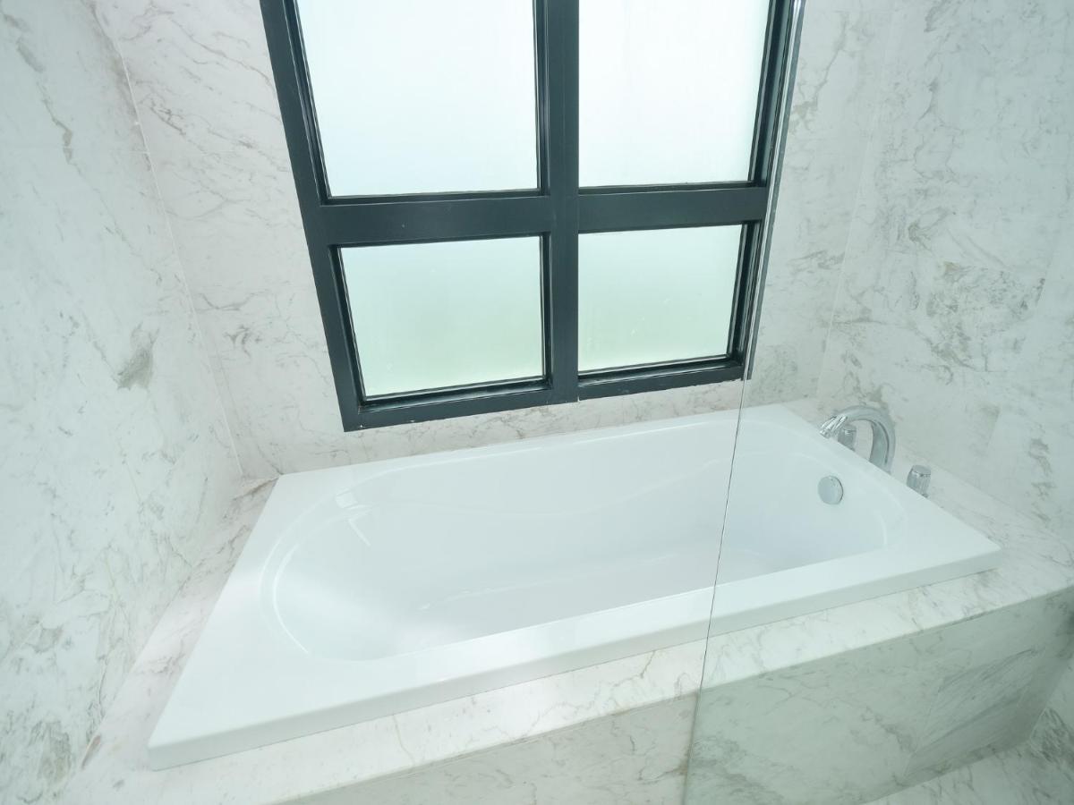 Marina View By Nest Bathtub & Seaview! Apartment
